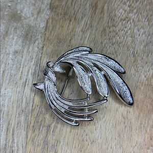 Sarah Cov. Silver Vintage Leaf Wreath Style Brooch